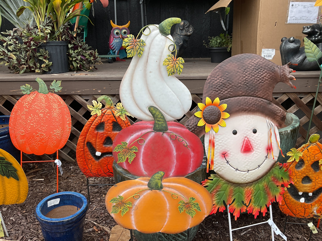 Stacked Pumpkin Yard Sign