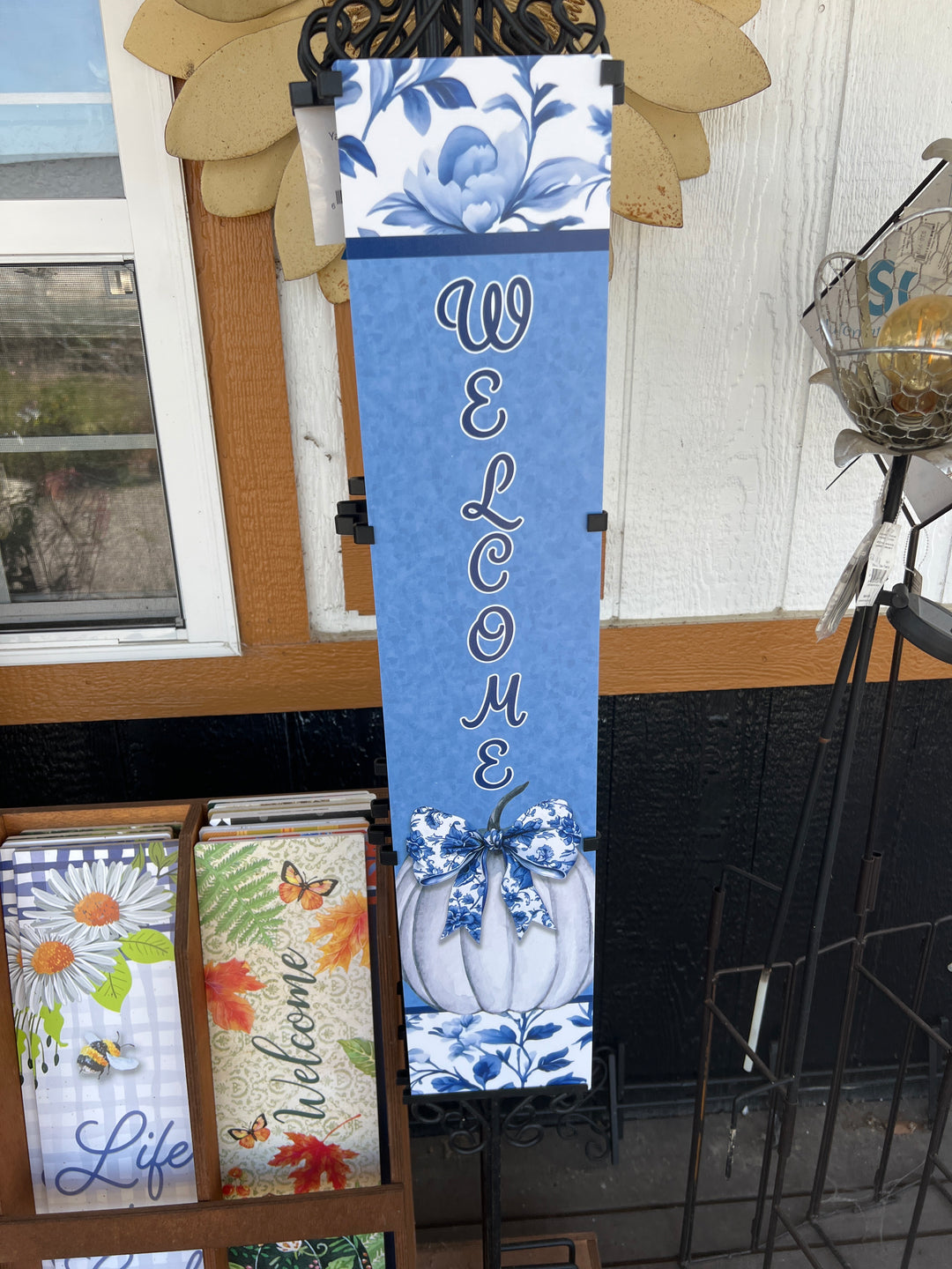 Yard Expression- Blue & White Pumpkin