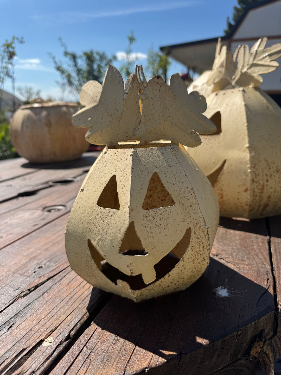 Small metal pumpkin