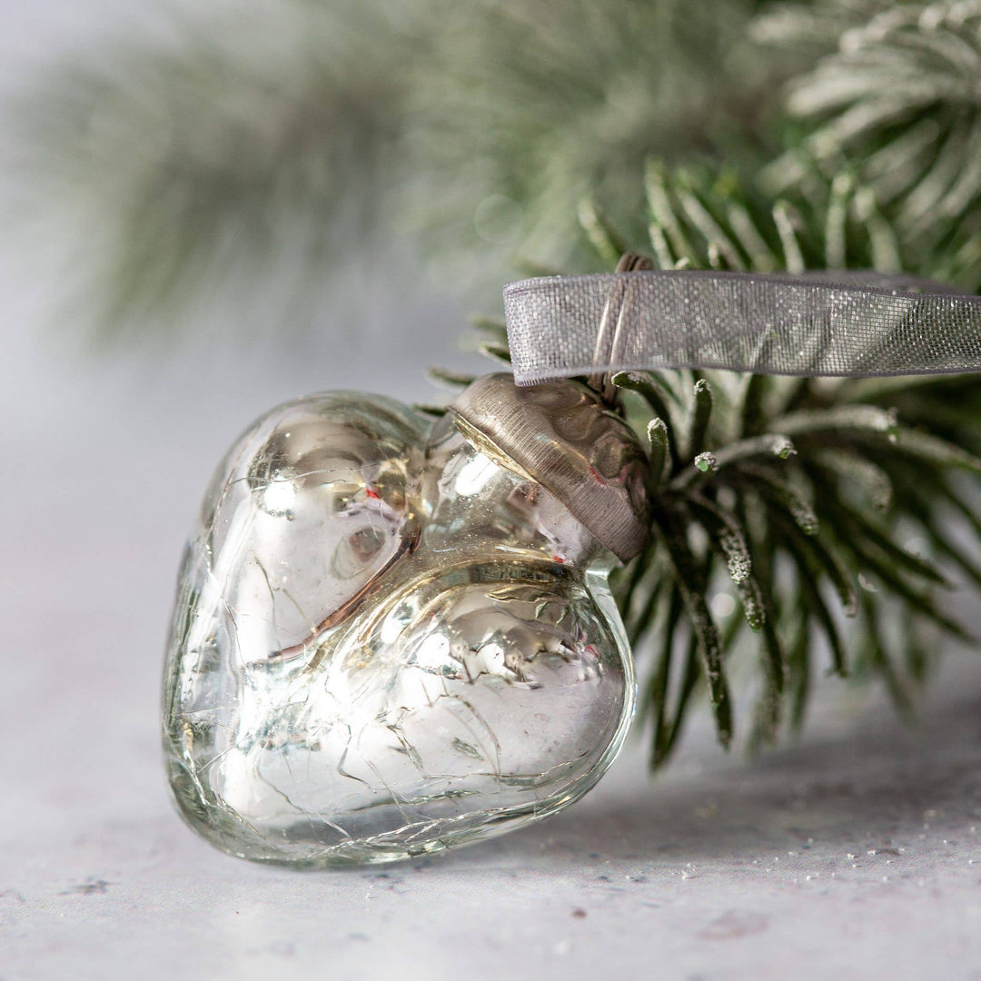 1" Glass Hearts Christmas