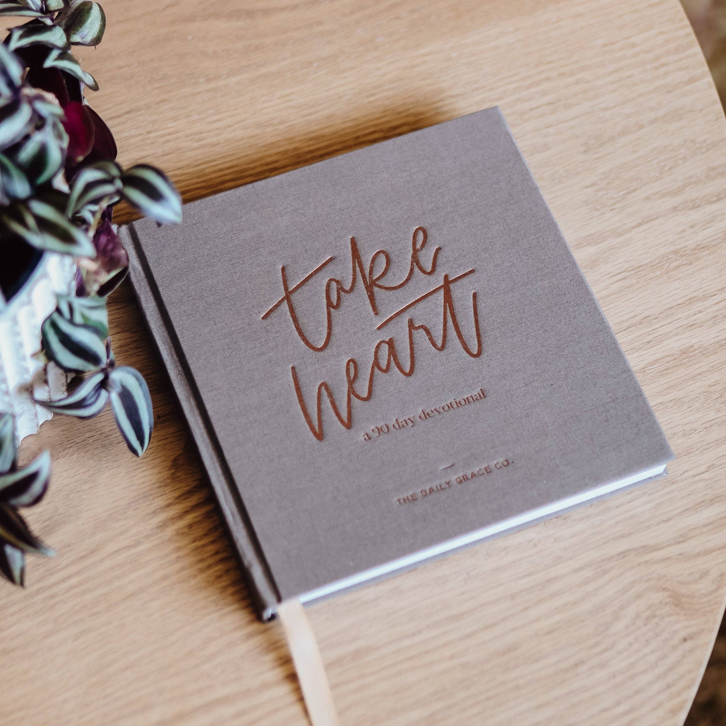 Devotionals & accessories