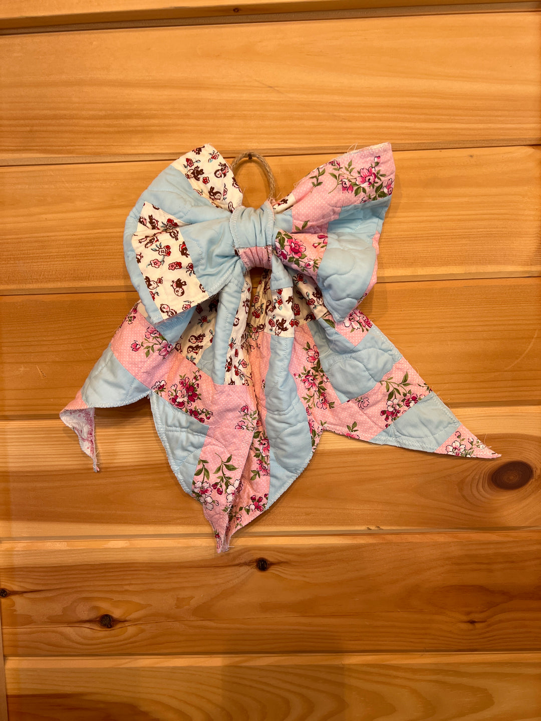 Sweet Pea quilt bow