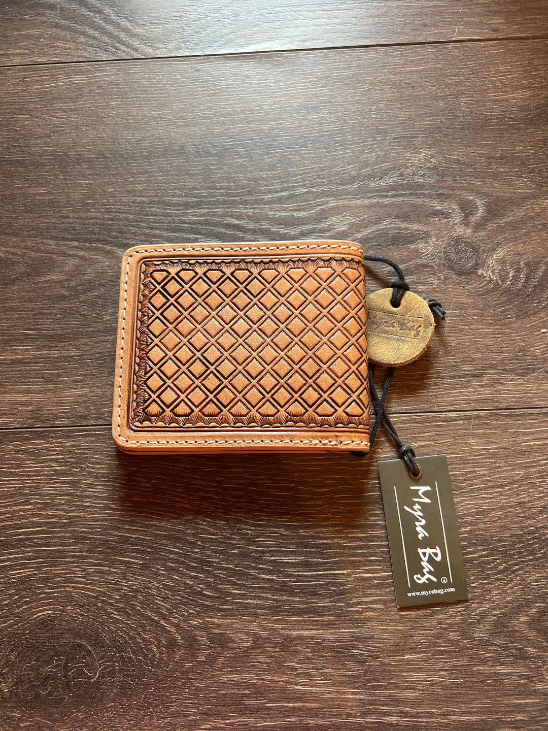 Myra tough wallet