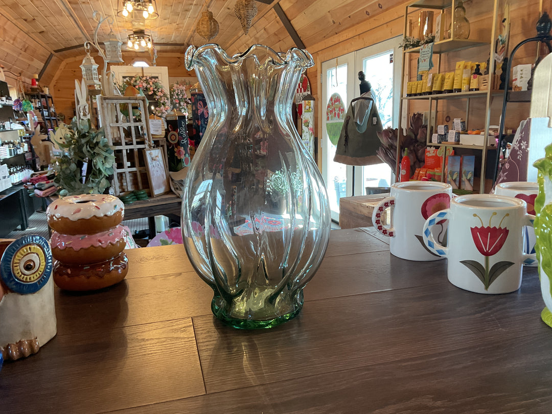 Glass Melon Vase with Ruffle Edge