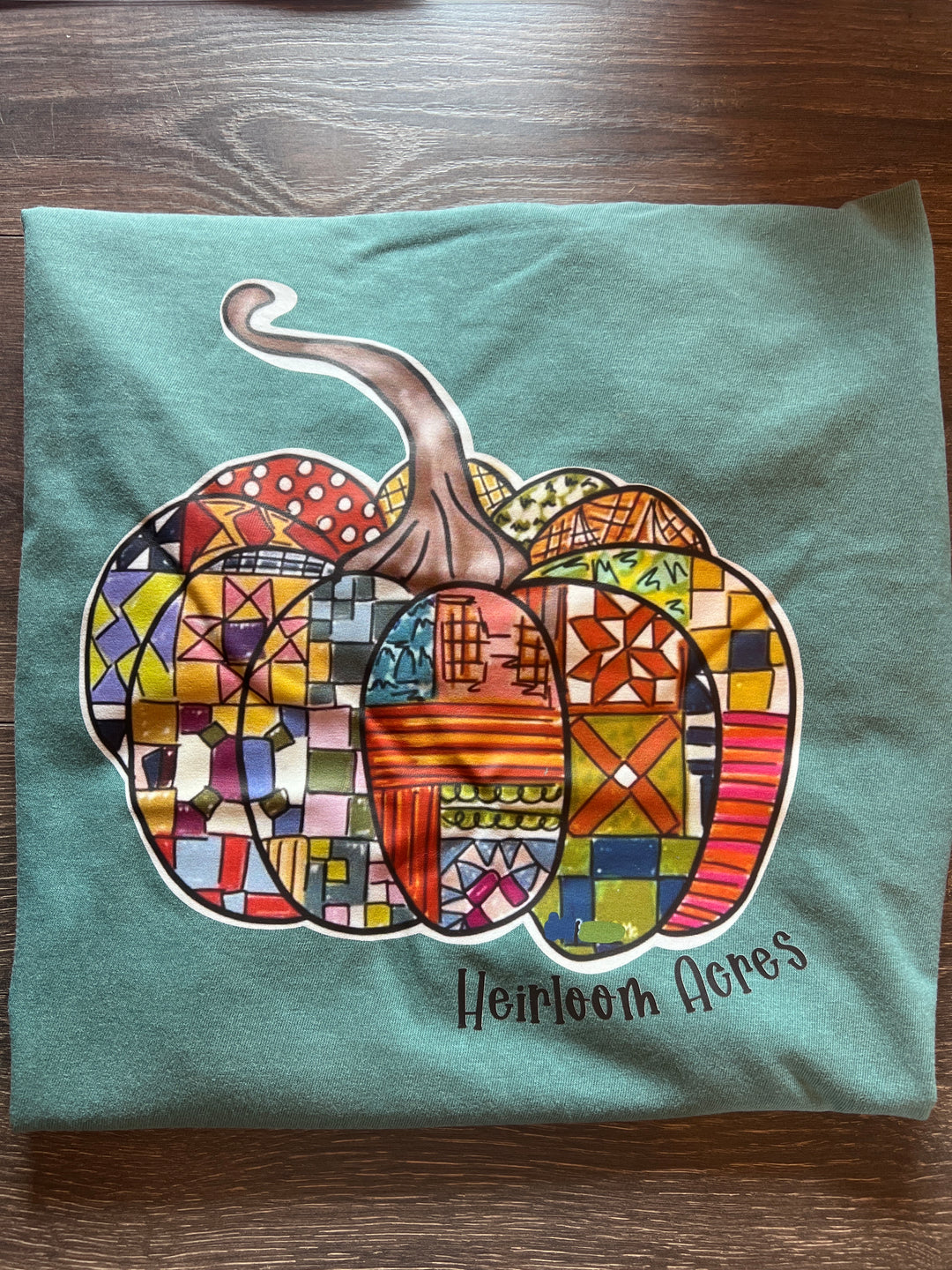 Heirloom Acres purple Pumpkin T-shirt small-XL