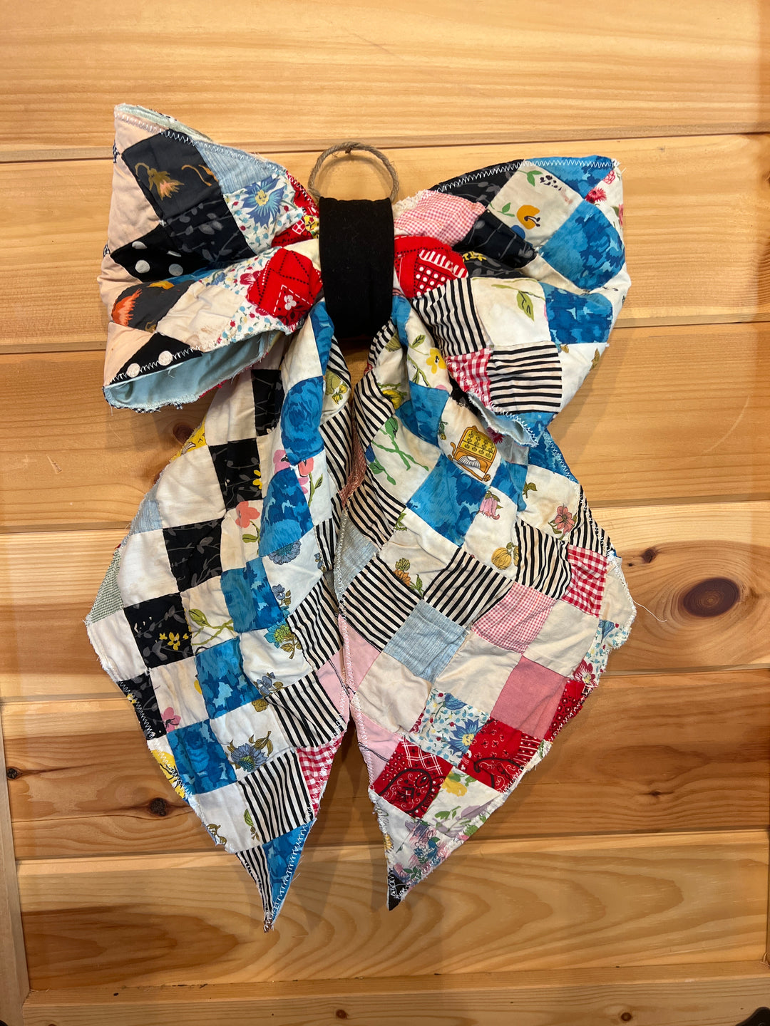 Quilted memories quilt bow
